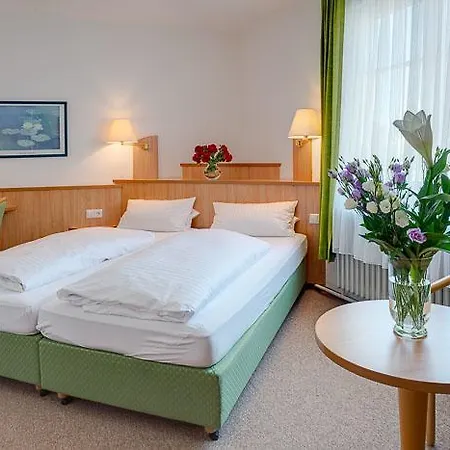 Szálloda Moeve Garni 3*