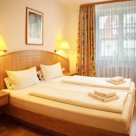 Hotel Moeve Garni 3*