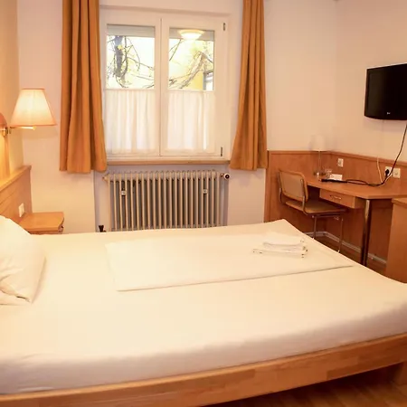 Moeve Garni Hotel 3*