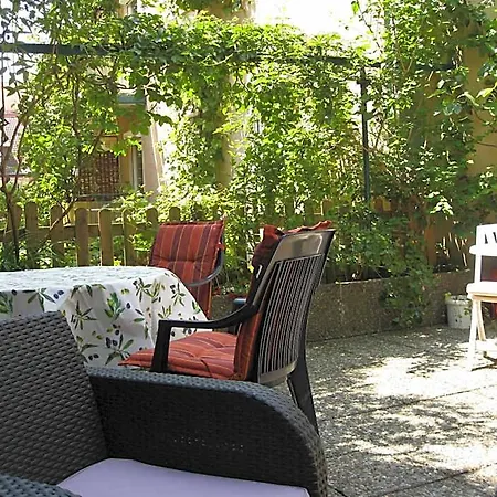 Otel Moeve Garni 3*