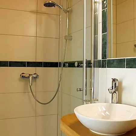 Otel Moeve Garni