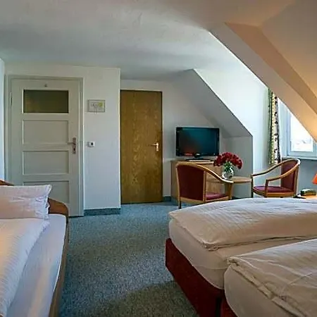 Moeve Garni Hotel 3*